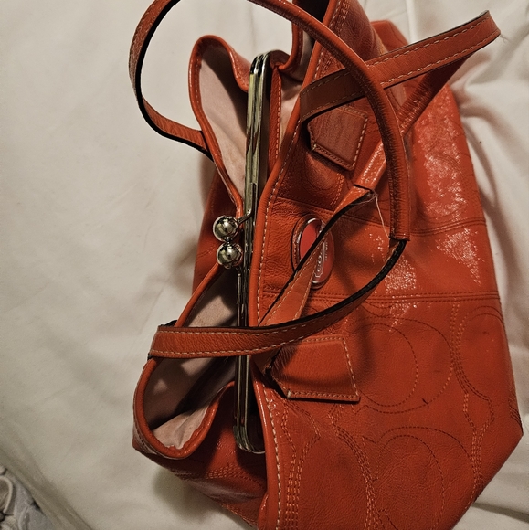Coral Coach Purse - Picture 5 of 7